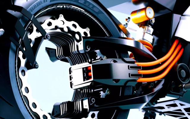 Công nghệ pin giúp xe máy điện sạc 10 phút đi gần 300 km