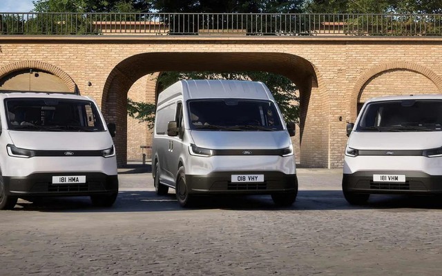 Xe van điện Ford Transit bổ sung phiên bản giá rẻ: Lựa chọn mới cho dịch vụ vận tải, giao hàng