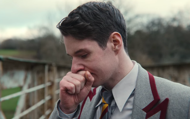 Xem phim Sex Education, nhờ nhân vật này mà tôi giúp con trai vực dậy tinh thần sau cú sốc lớn nhất 18 năm cuộc đời!