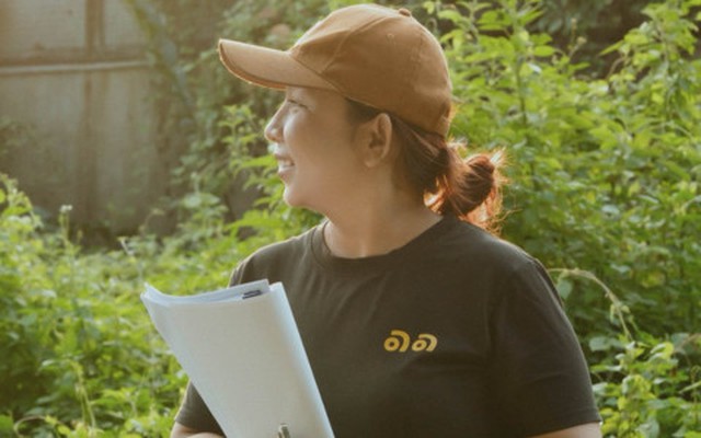 Nữ diễn viên Việt chạy xe máy đón con thì bất ngờ gặp tai nạn, tình hình hiện tại ra sao?