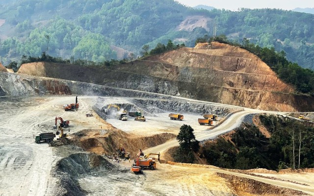 Ngoài đất hiếm, Việt Nam nắm giữ kho báu được thế giới thèm khát, riêng một tỉnh miền Trung có trữ lượng hàng triệu tấn