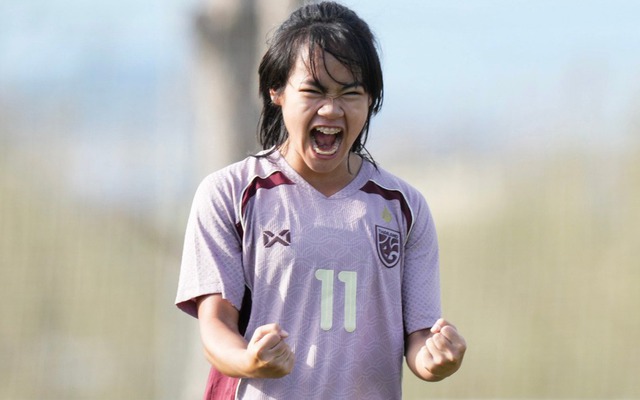 Tuyển Thái Lan thắng kịch tính đội bóng châu Phi, đua vô địch với Nga tại giải đấu danh giá