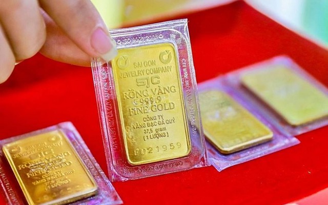 Giá vàng hôm nay 30/3 đồng loạt lao dốc: SJC và vàng nhẫn "bốc hơi" cả triệu đồng