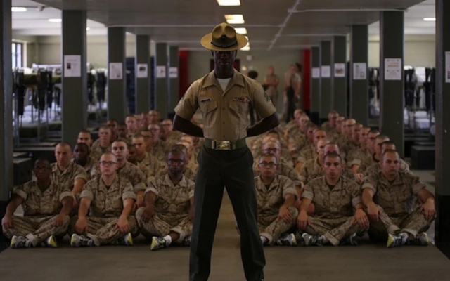 Lãnh đạo Mỹ nói thẳng về khả năng sẵn sàng chiến đấu của quân đội là "không thể chấp nhận được"