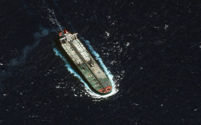 Vừa đón tàu dầu Nga, Cuba lại chứng kiến tàu chở hơn 15.000 tấn hàng viện trợ ung dung cập bến Havana, không phải từ Mỹ hay Iran