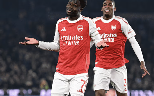 Bukayo Saka ghi bàn trận đấu thứ 300, Arsenal rộng cửa vô địch