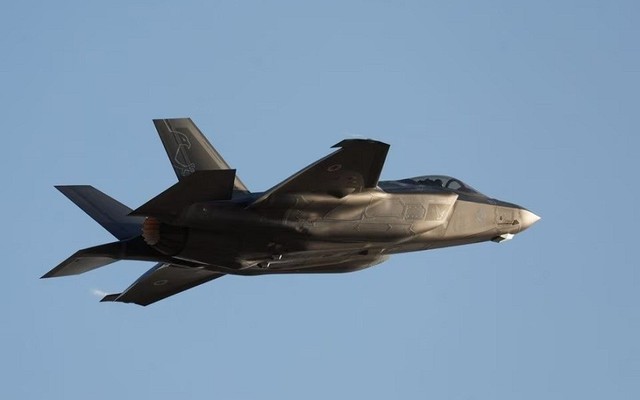 F-35I Adir lập chiến công lịch sử khi bắn hạ Yak-130 trên bầu trời Tehran