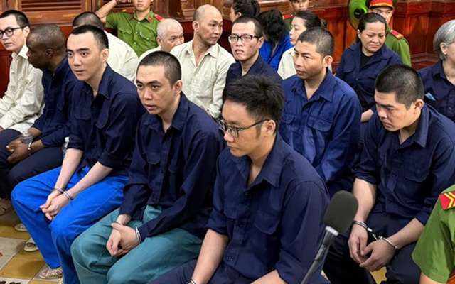 Xét xử vụ án xuyên quốc gia: Phơi bày mạng lưới "ngân hàng ngầm" ở TPHCM