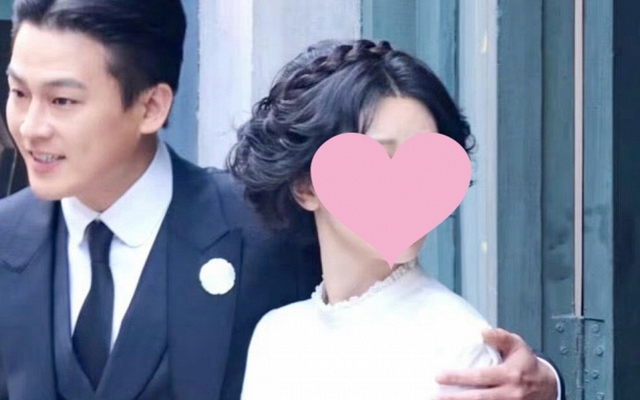 Cô dâu đang gây tranh cãi khắp MXH: Nhan sắc như bức họa cổ điển nhưng không giống mới 14 tuổi