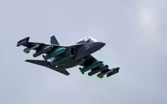 Nga nói gì khi máy bay Yak-130 Iran bị F-35 Israel dễ dàng bắn hạ?