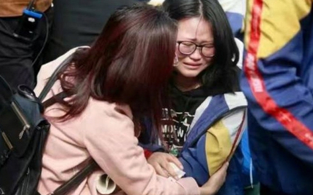 Nữ sinh nhận giấy báo đỗ ĐH top đầu, nộp 2 tỷ đồng nhưng nhập học nhà trường lại thông báo: “Chúng tôi chưa từng nhận em"