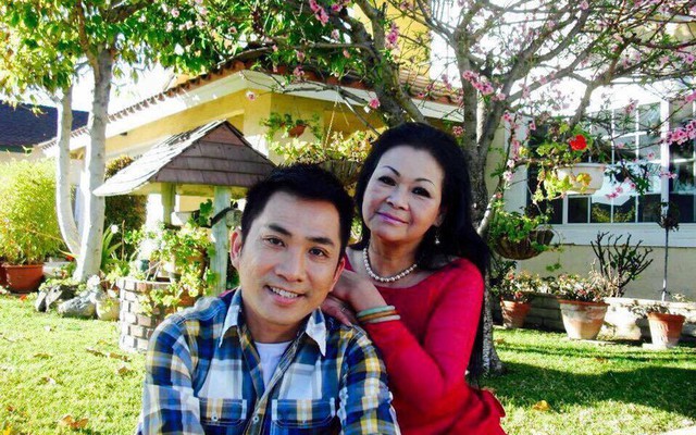 Danh ca Khánh Ly: "Trước khi mất một ngày, chồng tôi nhờ Quang Thành lo lắng cho tôi"