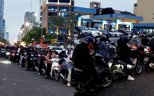 Cảnh tượng dòng xe xếp hàng dài chờ đổ xăng, Hà Nội công bố 21 cây hết hoặc tạm dừng bán