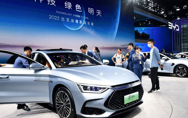 Nóng: Một hãng xe điện tuyên bố sa thải 100.000 nhân sự vì doanh số giảm 6 tháng liên tiếp