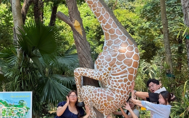 Thảo Cầm Viên nhắc khéo du khách