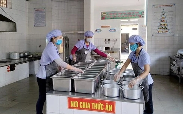 Hôm nay, kiểm tra đột xuất hệ thống bếp ăn trường học tại Hà Nội và Ninh Bình