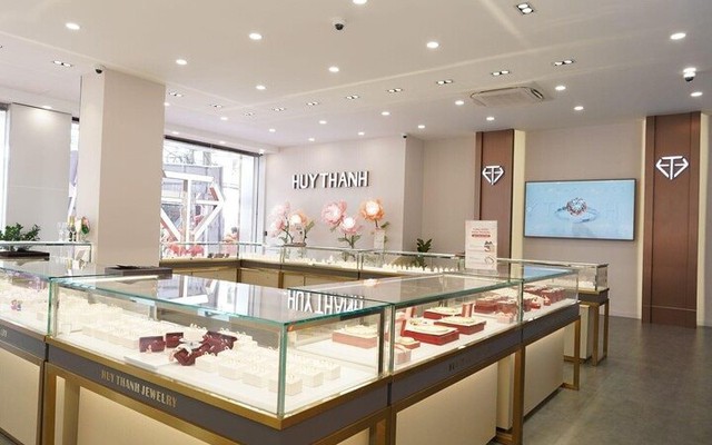 Bị thanh tra đột xuất, Huy Thanh Jewelry làm ăn ra sao?