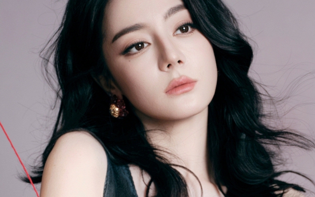 Người đàn ông là vết nhơ duy nhất của Địch Lệ Nhiệt Ba