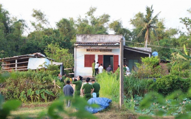 4 người trong gia đình tử vong, hàng xóm thấy 3 mẹ con đi kéo rơm trước khi xảy ra sự việc