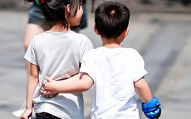 Những gia đình có hai con sẽ phải đối mặt với 4 vấn đề này, đọc mà giật mình vì quá đúng!