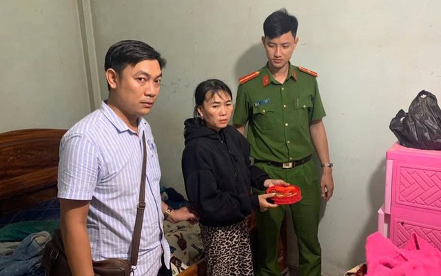 Bắt người phụ nữ bán đồ ăn sáng Trần Thị Tươi