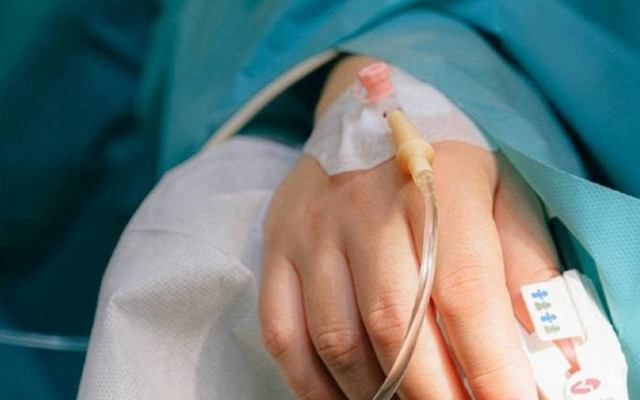 Cô gái bị bầm tím khắp người, chảy máu âm đạo: Bạn trai suýt bị buộc tội nhưng xét nghiệm máu đã lật ngược tình thế!