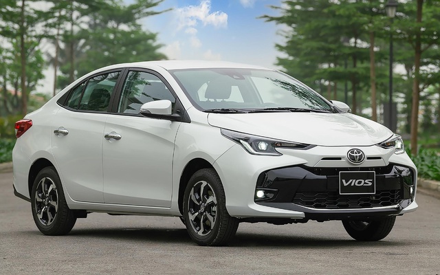 Sedan hạng B thống trị nhóm xe gầm thấp quý I/2026