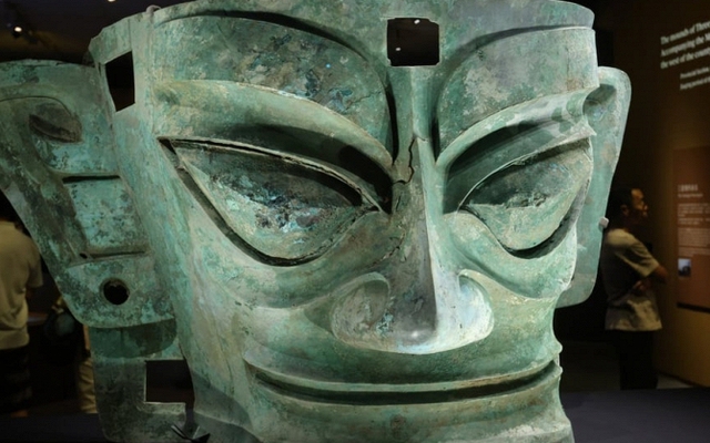 Nhặt đá "ngoài hành tinh" đúc thành báu vật: Chiếc rìu thiên thạch 3000 năm hé lộ kỹ nghệ siêu phàm khiến khoa học phải "ngả mũ"