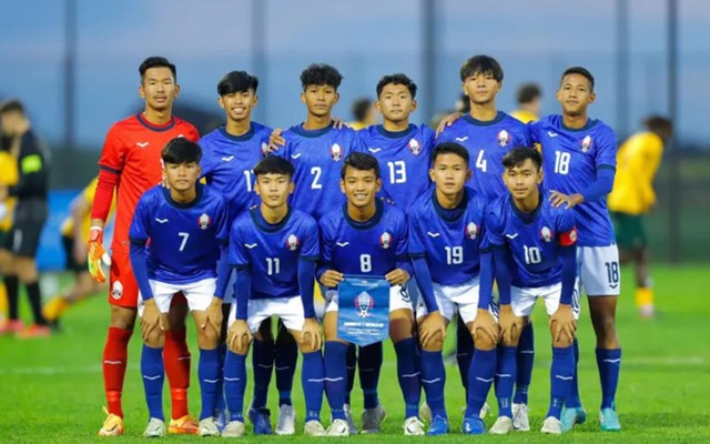Thắng kịch tính để dẫn đầu BXH, tuyển Campuchia vẫn dễ bị loại sớm ở AFF Cup