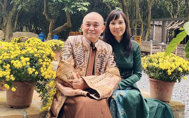 Danh hài Xuân Hinh: "Tôi lấy vợ là bị lừa đấy, thế mà ở với nhau đến 60 mấy tuổi rồi vẫn hợp"