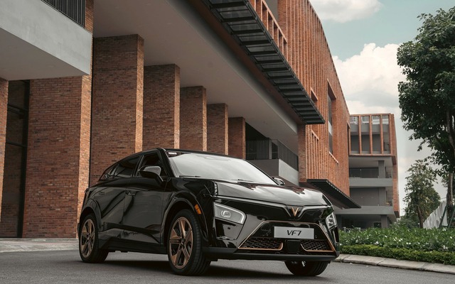 Bảng giá xe VinFast VF 7 mới nhất tháng 4/2026