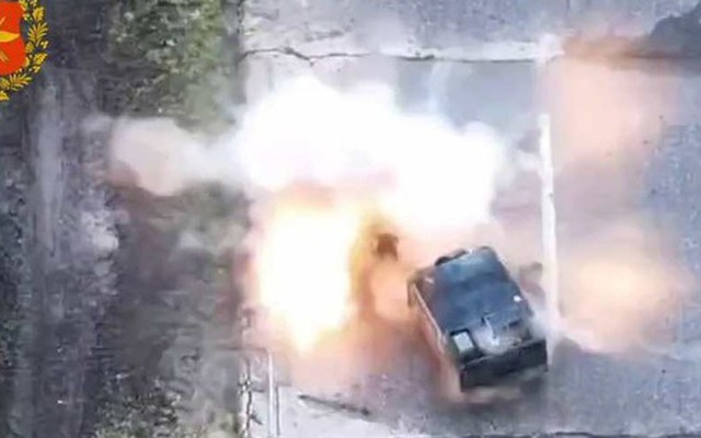 Ukraine nói lần đầu dùng “robot sát thủ” chiếm trận địa Nga, không cần tới bộ binh