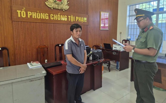 Thi hành lệnh khám xét, bắt giam Giám đốc Nguyễn Minh Tiến sinh năm 1989