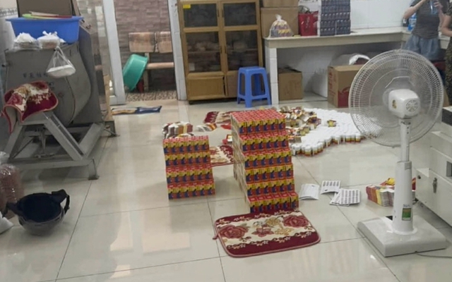 Triệt phá đường dây sản xuất thuốc đông y giả trộn chất Paracetamol