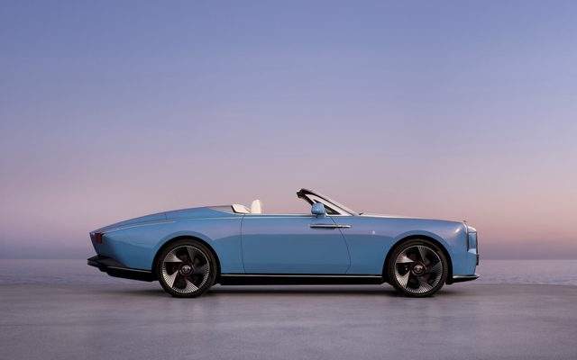 100 xe mui trần điện Rolls-Royce 250 tỷ đồng đã có khách 'chốt' trước khi ra mắt