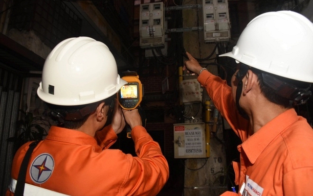 EVN Việt Nam cảnh báo: 5 thiết bị tắt rồi vẫn "chạy ngầm" 24/7, nhiều nhà bị tốn điện oan