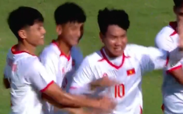 Thắng 10-0, tuyển Việt Nam đặt một chân vào bán kết, đẩy Indonesia vào thế khó ở giải Đông Nam Á