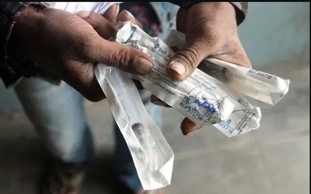 Vụ hàng trăm trẻ em nhiễm HIV và nghi vấn gây sốc trong bệnh viện công ở Pakistan: Thứ này có bị dùng lại?
