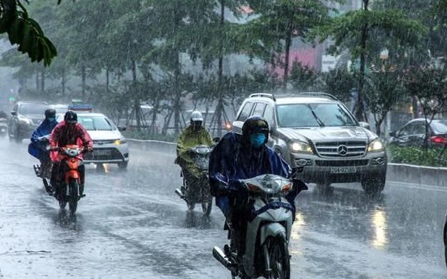 Không khí lạnh yếu gây mưa dông ở Bắc Bộ, Bắc Trung Bộ, có nơi trên 80mm