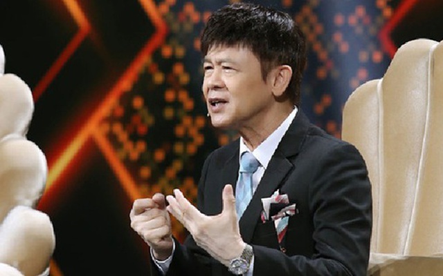 Nam danh ca nổi tiếng bị gia đình người yêu cấm cản chỉ vì điều này