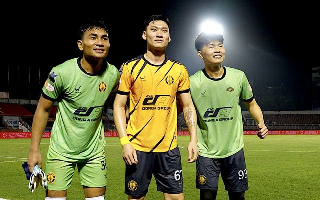 CLB Thanh Hóa mất ngoại binh, thủ môn tuyển Việt Nam có thể đá tiền đạo