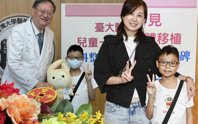 Cặp vợ chồng “chia nhau” hiến gan, thận cho con trai 12 tuổi mắc bệnh hiếm