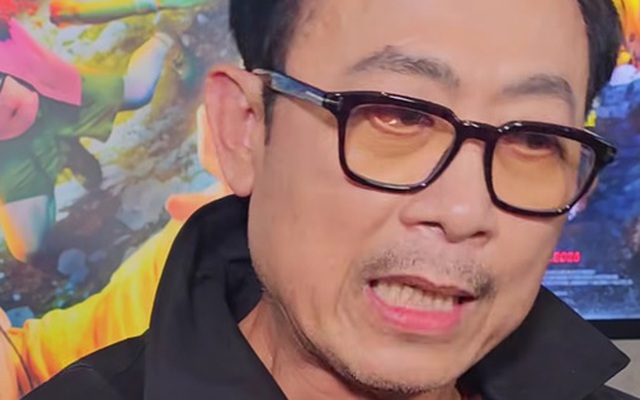 Nam nghệ sĩ là ông chủ từ Mỹ về nước: "Tôi bầm tím khắp người"