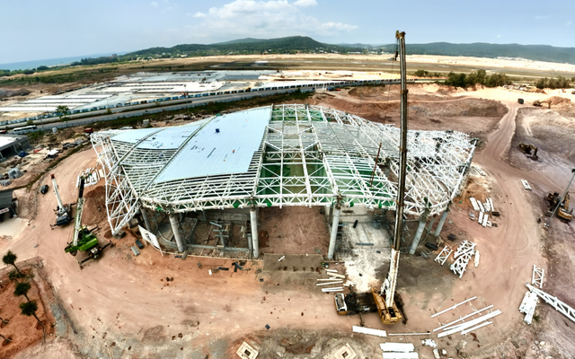 Cận cảnh công trường dự án mở rộng sân bay Phú Quốc phục vụ APEC 2027