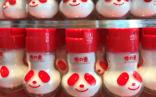 Tại sao cả ngành bán dẫn lại đang phụ thuộc vào một hãng bột ngọt Nhật Bản?