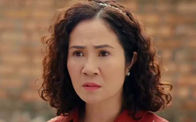 NSƯT Nguyệt Hằng: ‘Tôi và chồng cãi nhau ở trường quay, đạo diễn phải can thiệp’