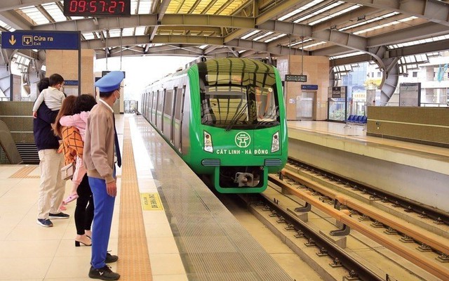 Metro Hà Nội có thay đổi mới: Người dân chú ý thời hạn chỉ còn 28 ngày