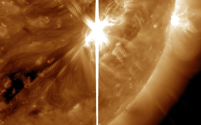 CLIP: Tiếng gào thét kinh dị phát ra từ vết đen Mặt Trời