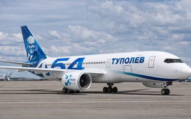 Các đối thủ đang đẩy Tupolev ra khỏi dự án Tu-454