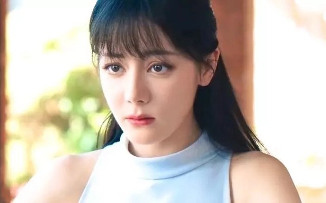 Tuyệt vọng thay Địch Lệ Nhiệt Ba